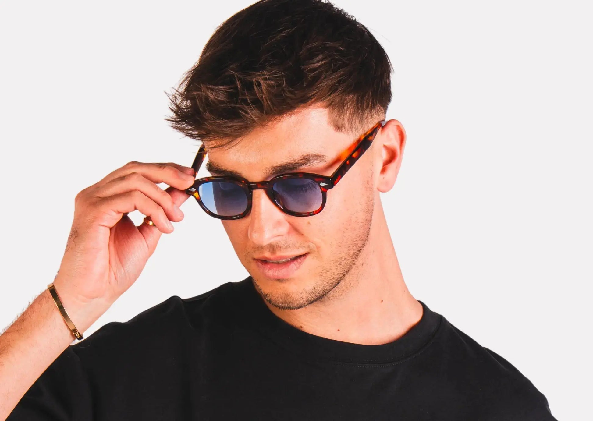 "Lunettes homme – Monture écaille de tortue, verres bleus"